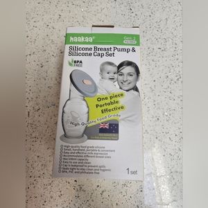 New Haakaa with Silicone Cover, 4 oz capacity